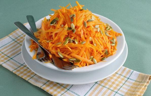 Salad autumn based on pumpkin seeds helps from prostatitis